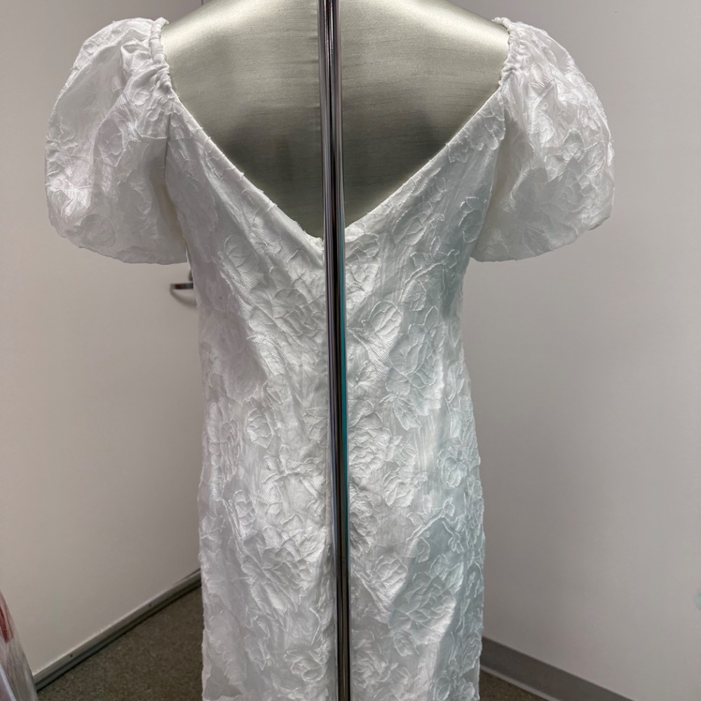 NWT She & Sky White Puff Sleeve Sheath - Picture 3 of 4